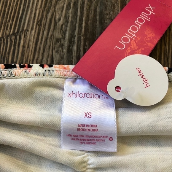 Xhilaration Black & Pink Pattern Scrunch Bottom - Picture 6 of 8